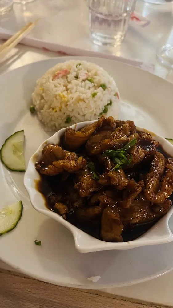 Porc Au Caramel Et Riz Cantonais